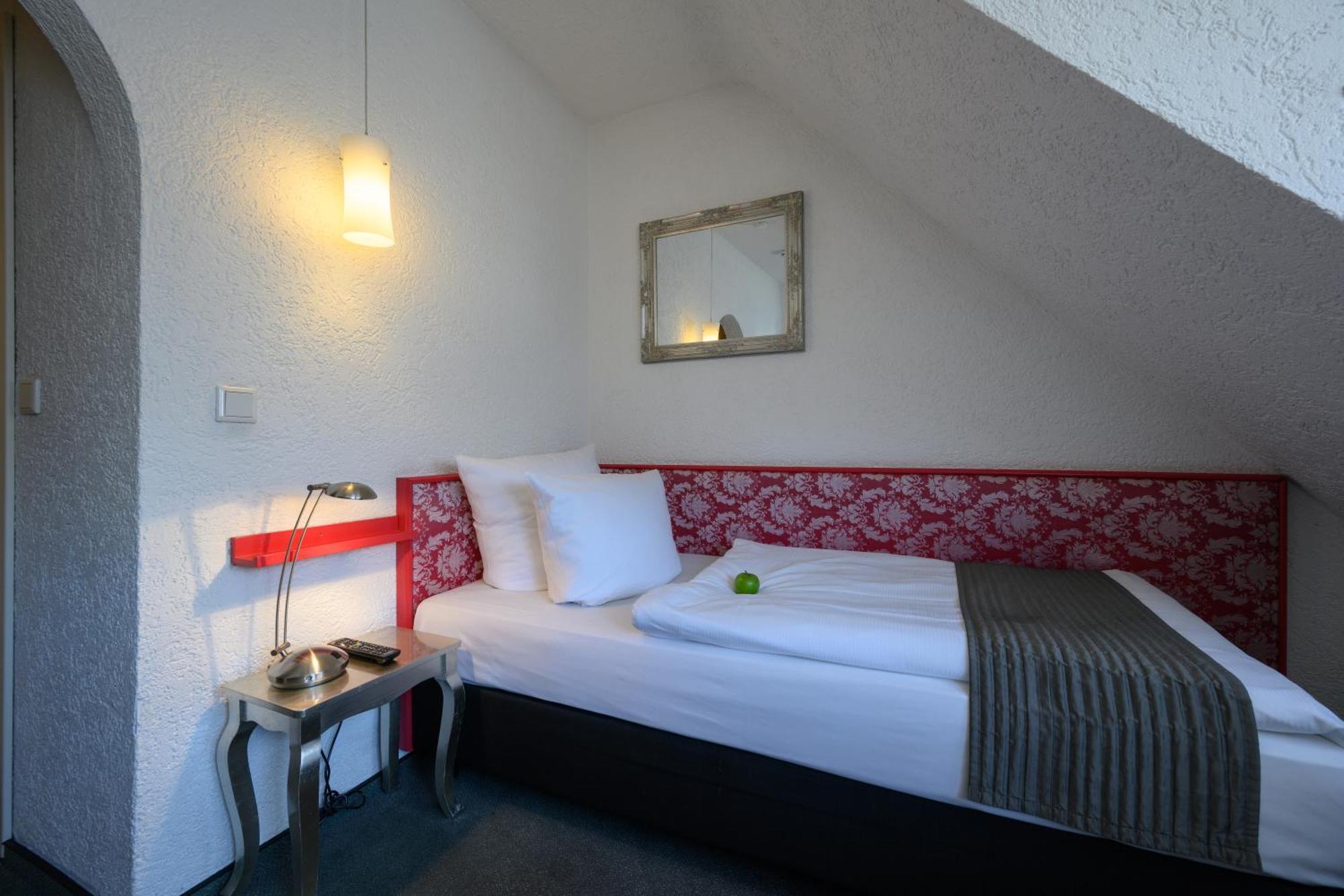 קייזרסלאוטרן Hotel Heymann מראה חיצוני תמונה