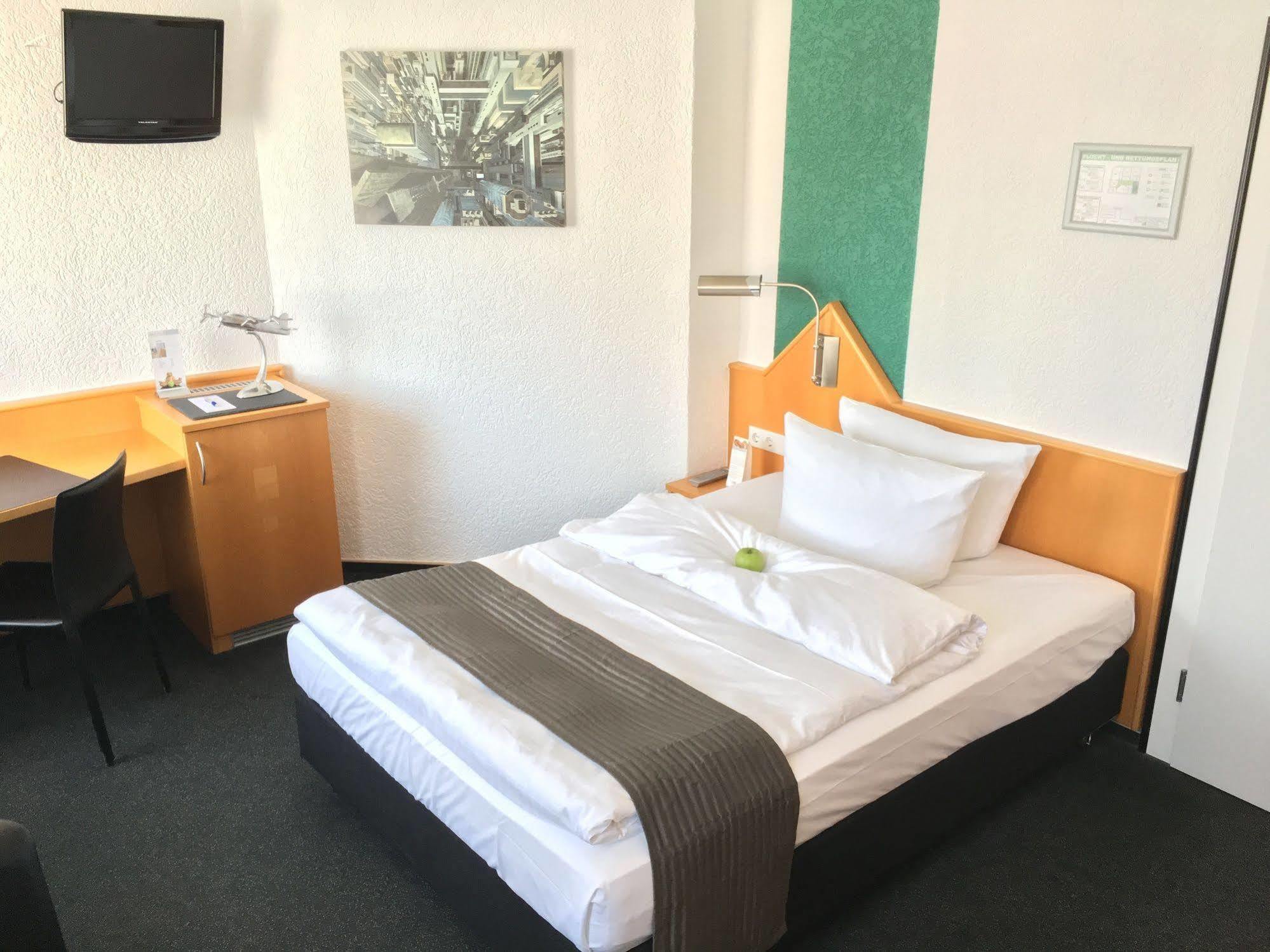 קייזרסלאוטרן Hotel Heymann מראה חיצוני תמונה