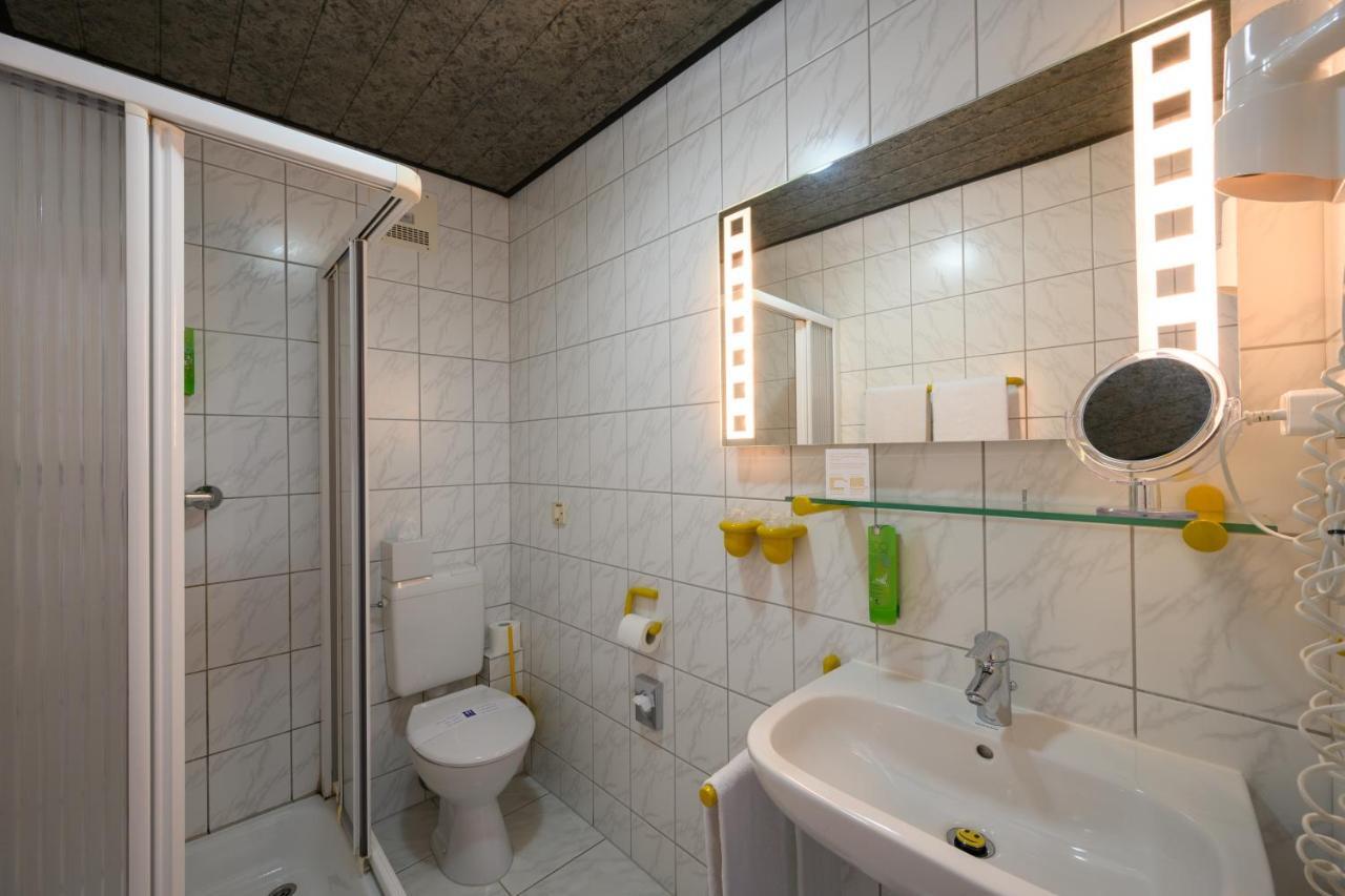 קייזרסלאוטרן Hotel Heymann מראה חיצוני תמונה